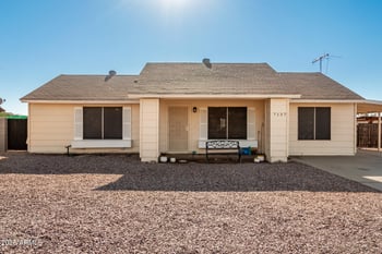 7137 Mercer Ln, Peoria, AZ 85345