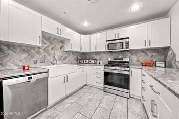 7137 N 33rd Ave, Phoenix, AZ 85051