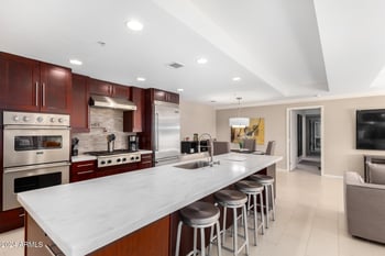 7137 Rancho Vista Dr #2002, Scottsdale, AZ 85251