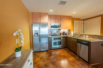 7137 Rancho Vista Dr #3003, Scottsdale, AZ 85251