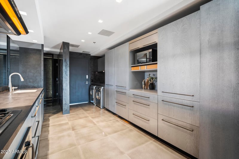 7137 Rancho Vista Dr #7006, Scottsdale, AZ 85251