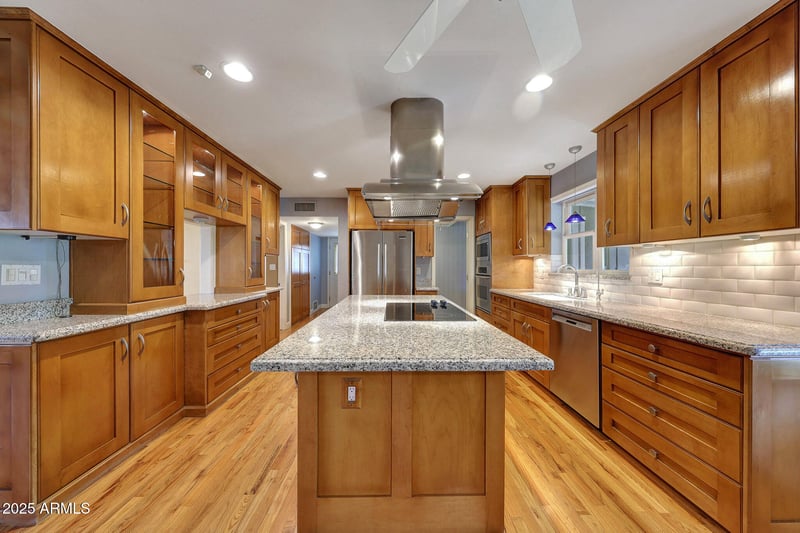 7138 13th Pl, Phoenix, AZ 85020