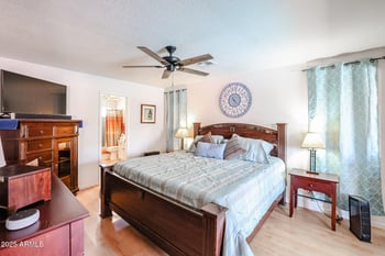 7138 Sierra Vista Dr, Glendale, AZ 85303