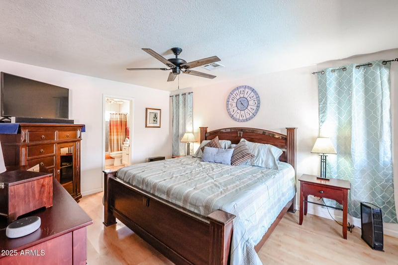 7138 Sierra Vista Dr, Glendale, AZ 85303