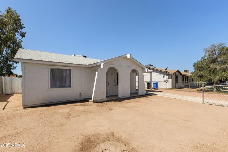7139 Palm Ln, Phoenix, AZ 85035