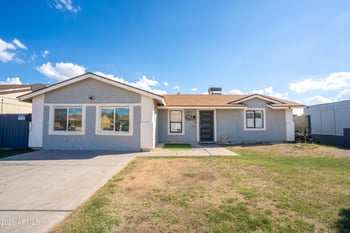 7139 W Earll Dr, Phoenix, AZ 85033