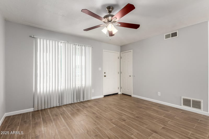 714 Harmony Ave, Mesa, AZ 85204