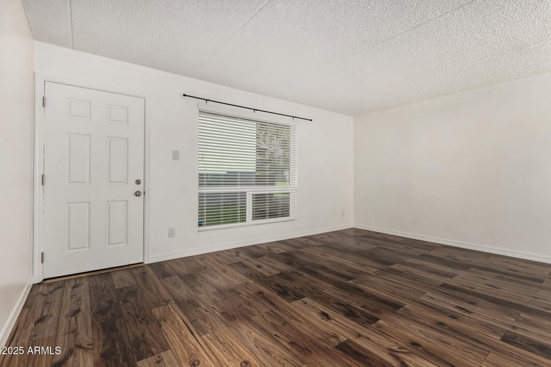 7141 16th St #35, Phoenix, AZ 85020