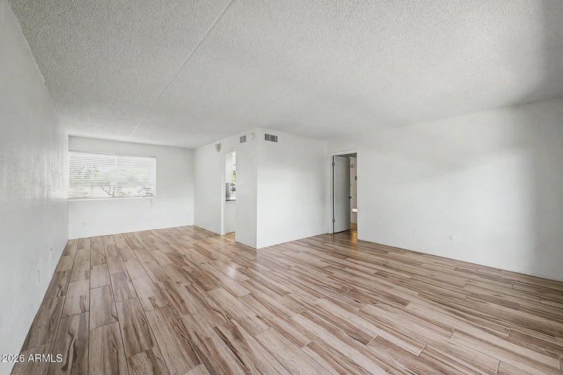 7141 N 16th St #10, Phoenix, AZ 85020