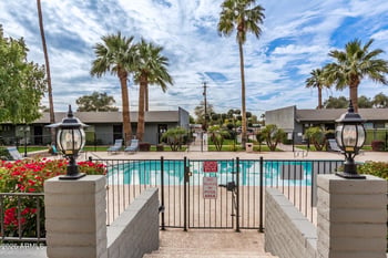 7141 16th St #10, Phoenix, AZ 85020