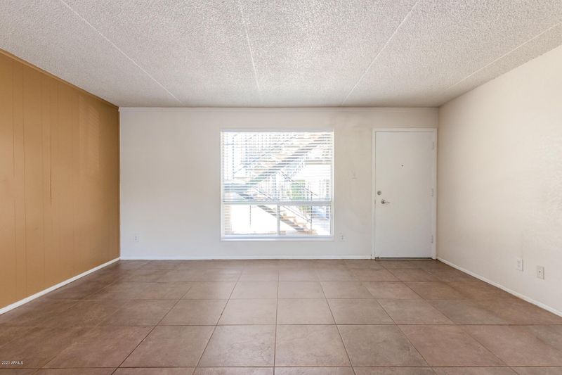 7141 N 16th St #15, Phoenix, AZ 85020
