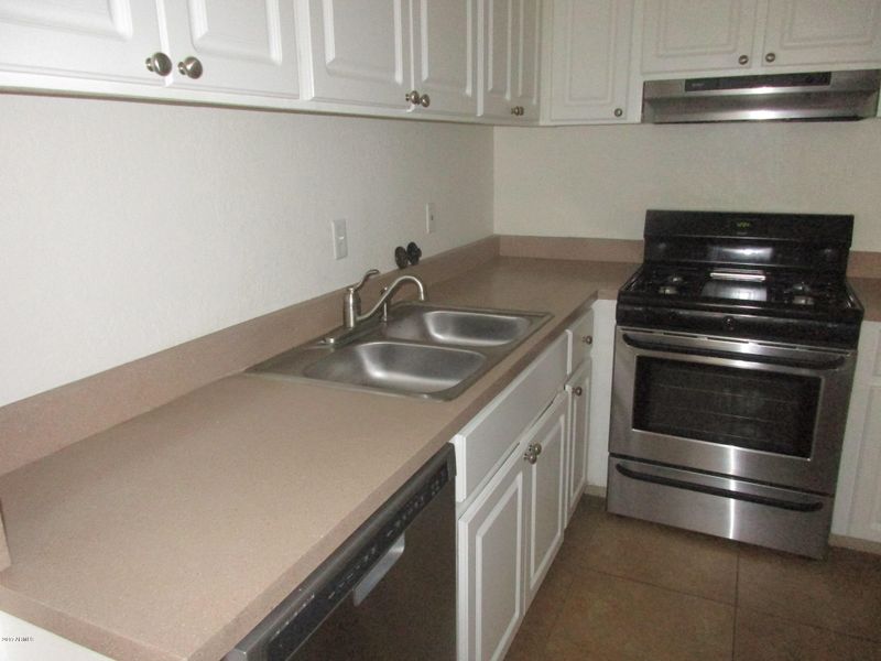 7141 N 16th St #30, Phoenix, AZ 85020