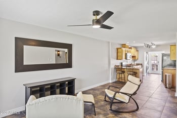 7141 16th St #7, Phoenix, AZ 85020