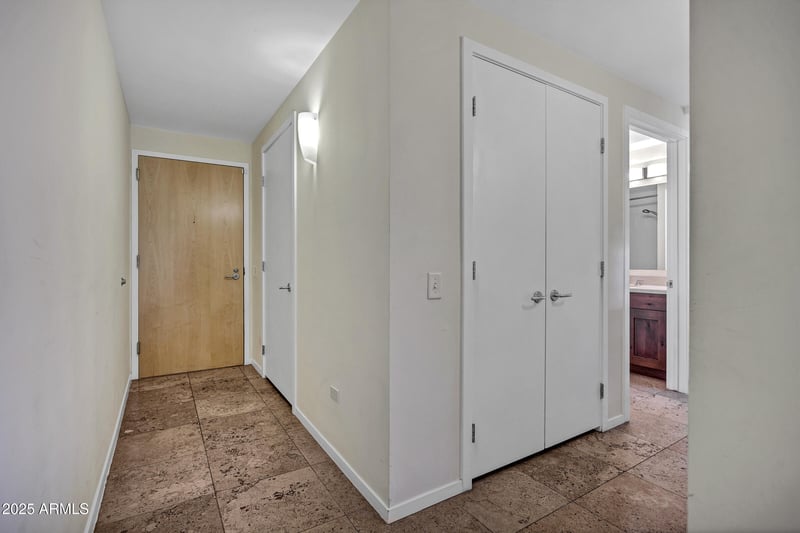 7141 Rancho Vista Dr #4005, Scottsdale, AZ 85251