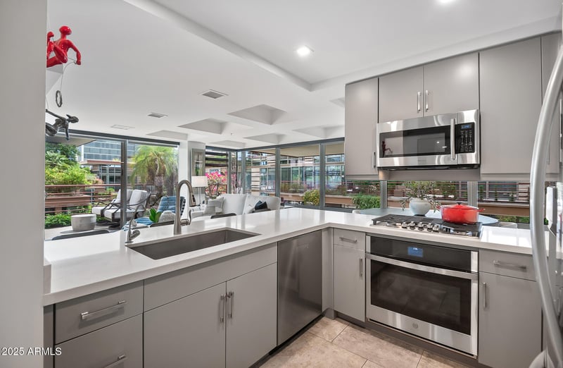 7141 Rancho Vista Dr #6007, Scottsdale, AZ 85251