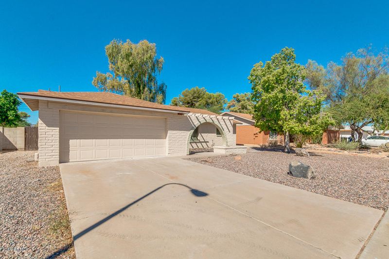 7142 S La Rosa Dr, Tempe, AZ 85283