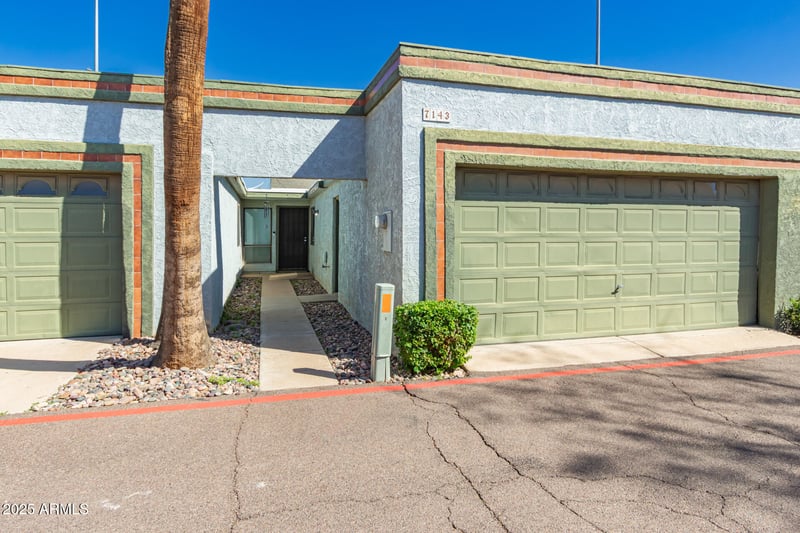 7143 63rd Dr, Glendale, AZ 85301