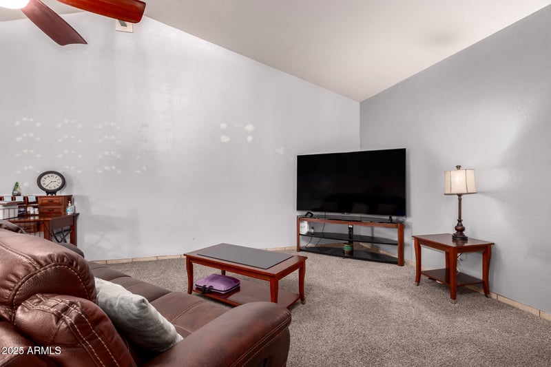 7143 63rd Dr, Glendale, AZ 85301