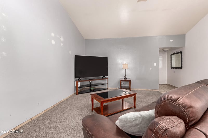7143 63rd Dr, Glendale, AZ 85301
