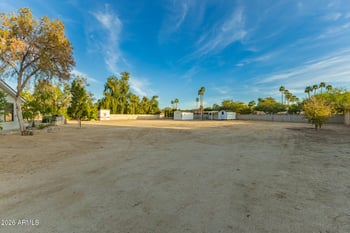 7143 Union Hills Dr, Glendale, AZ 85308