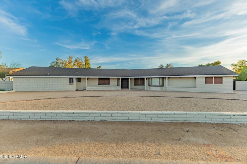 7143 W Union Hills Dr, Glendale, AZ 85308