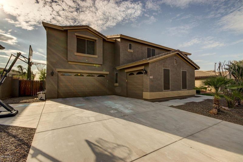 7144 S Forest Ave, Gilbert, AZ 85298