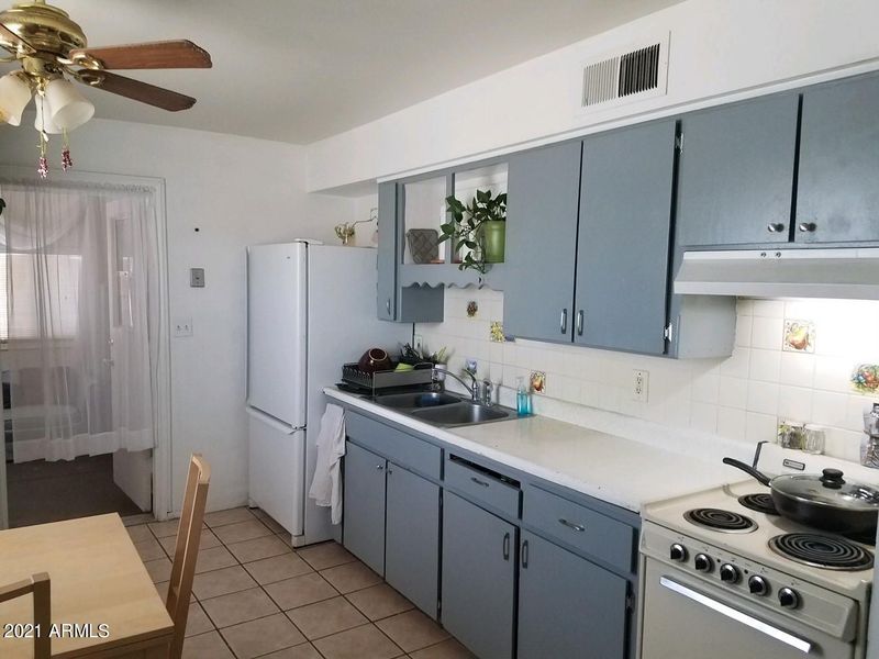 7145 E Bramble Ave, Mesa, AZ 85208