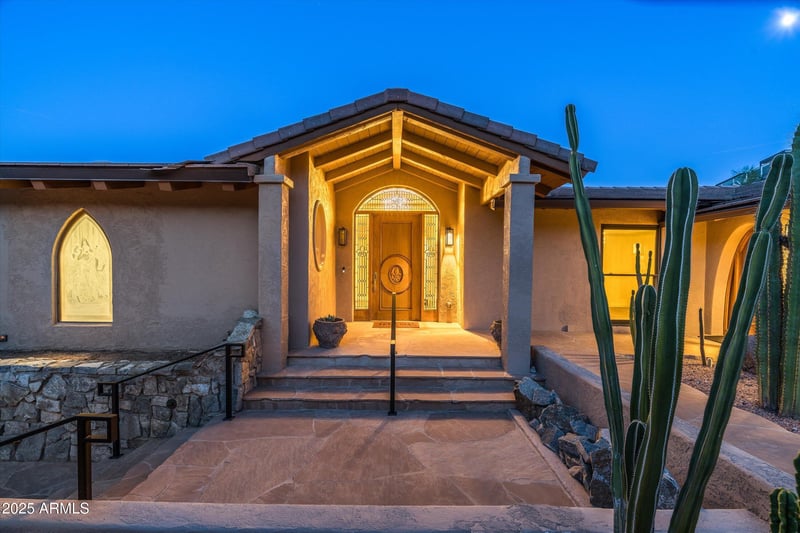 7147 Red Ledge Dr, Paradise Valley, AZ 85253
