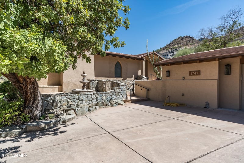 7147 Red Ledge Dr, Paradise Valley, AZ 85253