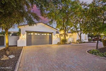 7147 Angela Dr, Glendale, AZ 85308
