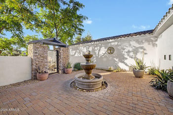 7147 Angela Dr, Glendale, AZ 85308