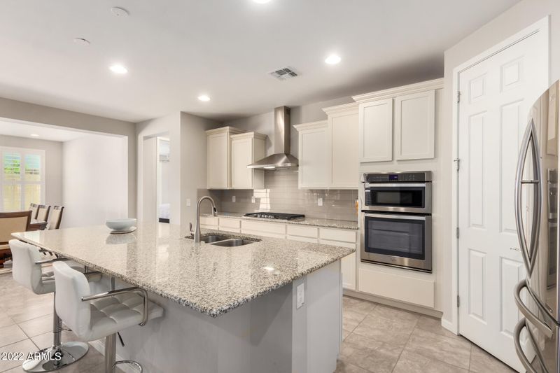 7148 E Portobello Ave, Mesa, AZ 85212
