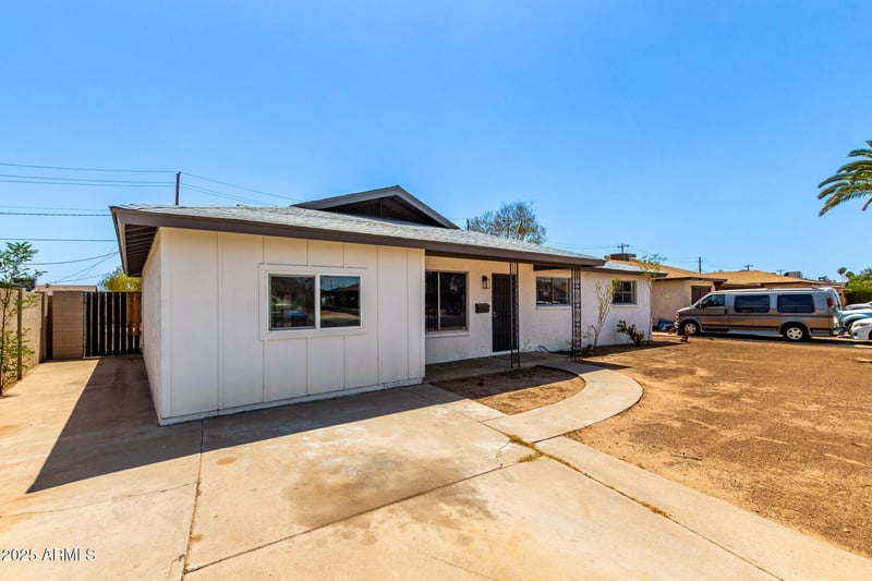 715 8th Ave, Mesa, AZ 85204