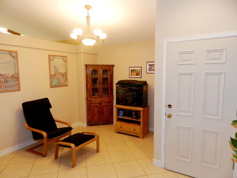 715 E Linda Ln E, Chandler, AZ 85225