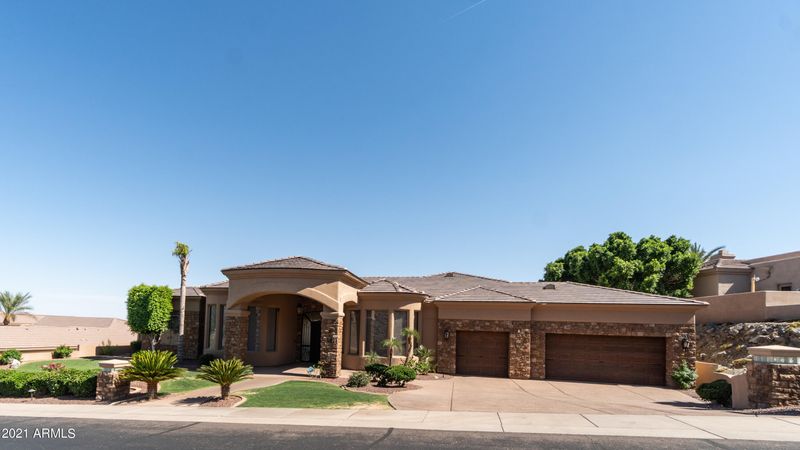 715 E Windmere Dr, Phoenix, AZ 85048