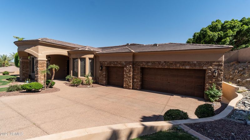 715 E Windmere Dr, Phoenix, AZ 85048