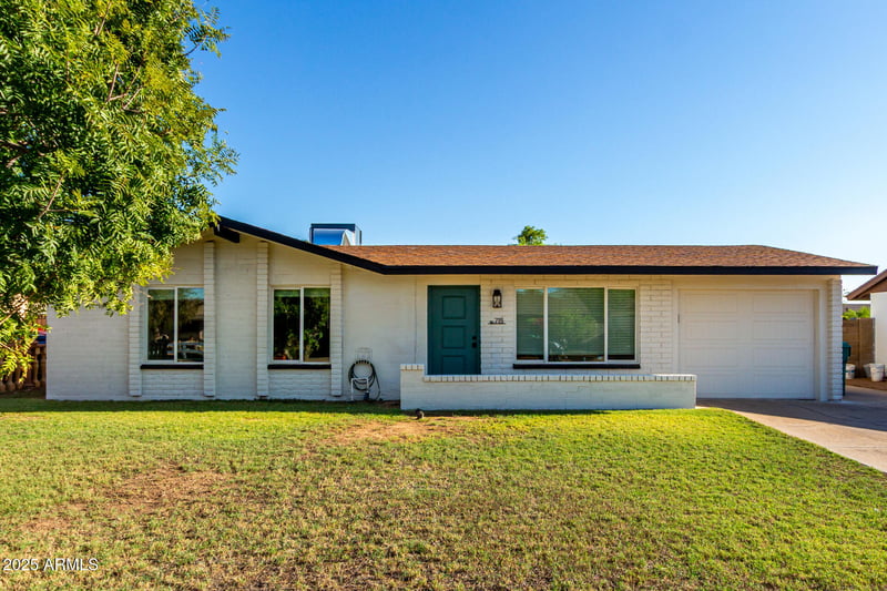 715 Harmony Ave, Mesa, AZ 85204