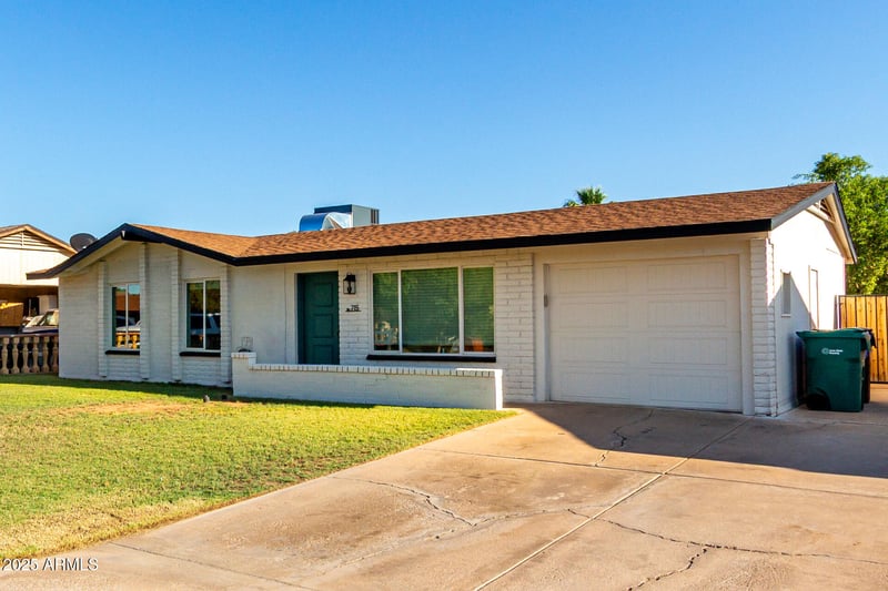 715 Harmony Ave, Mesa, AZ 85204