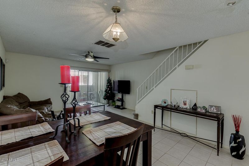 715 S Extension Rd #10, Mesa, AZ 85210