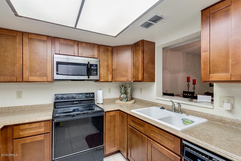 715 S Extension Rd #10, Mesa, AZ 85210