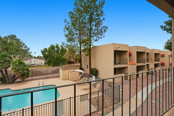 715 Extension Rd #16, Mesa, AZ 85210