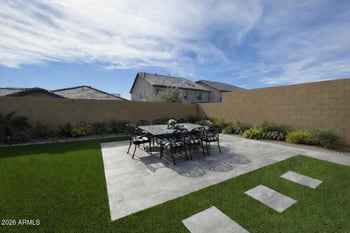 715 Silver Fox Way, Phoenix, AZ 85048