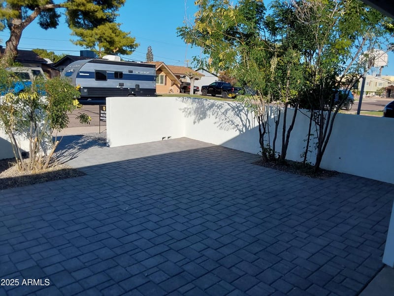 715 Taylor St, Tempe, AZ 85288