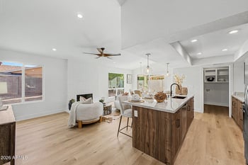 715 Laguna Azul Ave, Mesa, AZ 85210