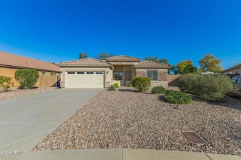 7150 Flynn Ln, Glendale, AZ 85303