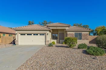 7150 Flynn Ln, Glendale, AZ 85303