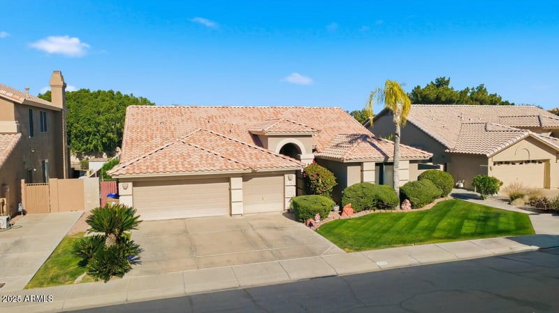 7150 W Dreyfus Dr, Peoria, AZ 85381