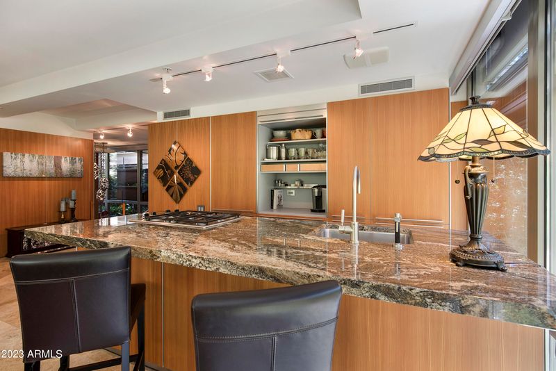 7151 E Rancho Vista Dr #2012, Scottsdale, AZ 85251