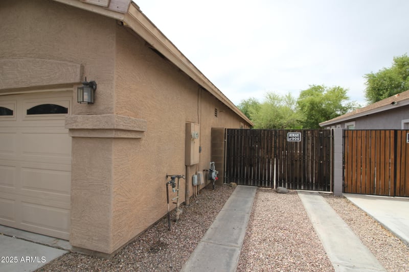 7151 Lamar Rd, Glendale, AZ 85303