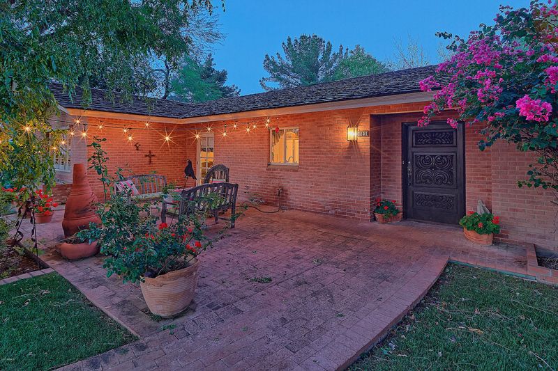7151 N 13th St, Phoenix, AZ 85020